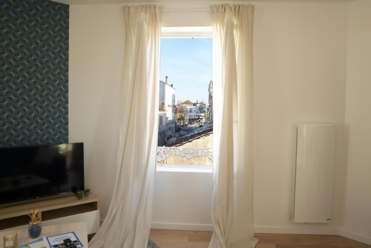 T2 De 55M2 Avec Toit Terrasse, Hyper Centre, Wifi, Draps, Savons Et Serviettes Fournis Cognac Exterior foto